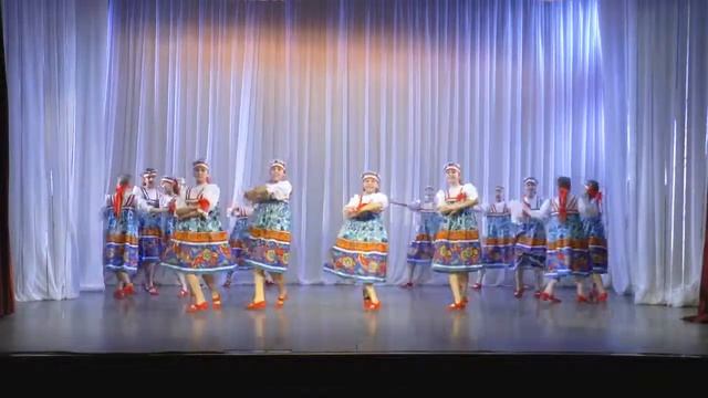 "Вдоль деревни". Ассорти смотреть онлайн