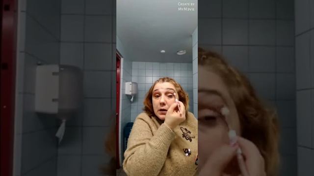 Из саквояжа палетки теней как обещала смотреть онлайн