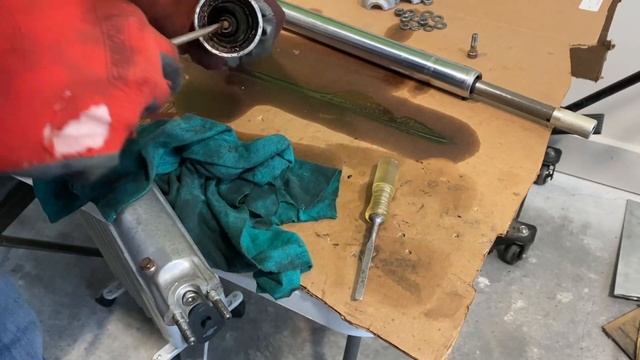Refresh Front Forks - 1979 Honda CB650 Cafe Racer Project смотреть онлайн