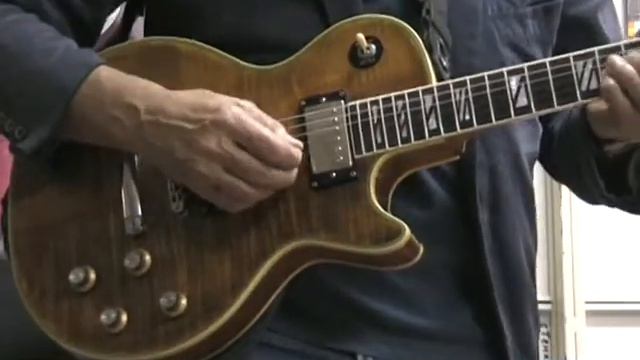 Это гитара Gibson VOV Les Paul. Series VOV . Реплика. смотреть онлайн