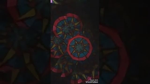 П.И.Чайковский . Вальс цветов ( Цветотерапия с использованием детского калейдоскопа ) #чайковский