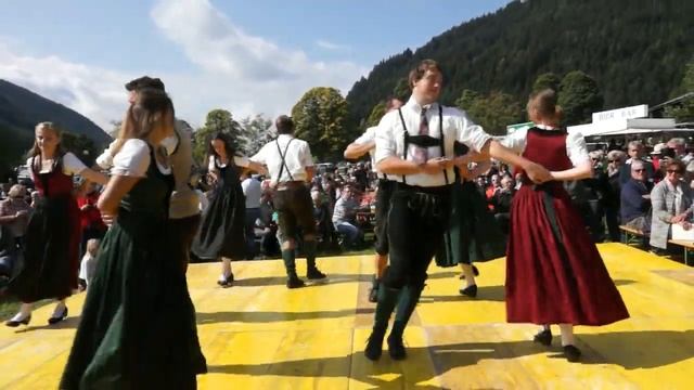 Austrian folk dance Landler (Ramsau) / Австрийский лендлер смотреть онлайн