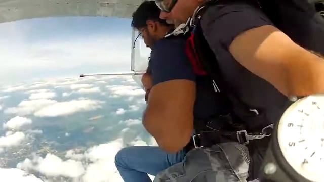 skydive first exp.. смотреть онлайн