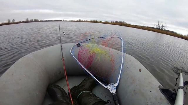ЩУКА РВЁТ ЖИВЦА И ТОПИТ КРУЖКИ!!! Давно не ловил щуку и сразу такая ЖАРКАЯ РЫБАЛКА! смотреть онлайн