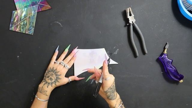 STUDIO GLASS CUTTER FROM GRYPHON! (Pistol grips are my worst nightmare) смотреть онлайн