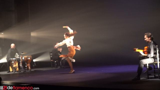 María Juncal "La vida es un romance" - Guajira смотреть онлайн