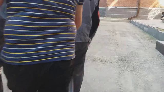 Обмен мнениями по дороге на место работ смотреть онлайн