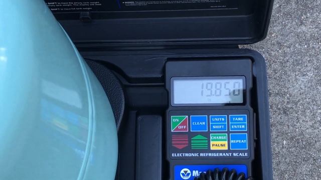 R134a Electronic Refrigerant Scale Unboxing Overview & Usage (Mastercool 98210-A Accu-Charge II)