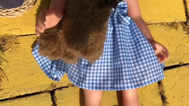 Designafriend Willow in Oz смотреть онлайн