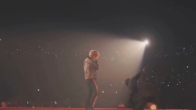 Taemin proving he can't sing for 8 whole minutes смотреть онлайн