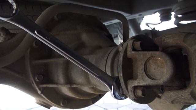 Вибрация по кузову, заменил кардан смотреть онлайн