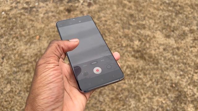 Is The Samsung Galaxy S20 Worth It In 2024? смотреть онлайн