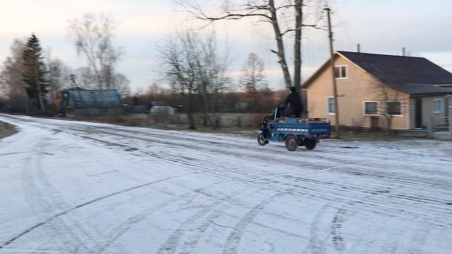 Обеспечиваю дешёвыми дровами деревню блогеров! смотреть онлайн