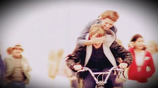 Одинокие сердца [Клип] Forever Young (The O.C.)