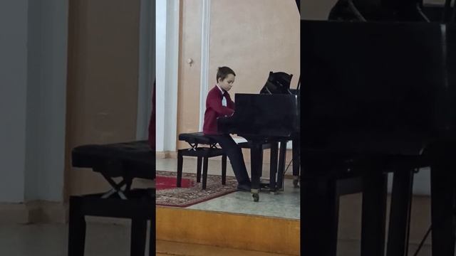 Л. ван Бетховен, Немецкий танец. исп. Гуково Денис. Класс Ерофеев ой И. Н. смотреть онлайн