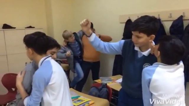 MANEGUIN CHALLENGE смотреть онлайн