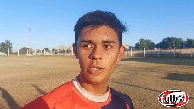 Gonzalo Tello y Bruno Rueda jugadores de San Lorenzo de Vargas que vencieron a Alas Argentinas. смотреть онлайн