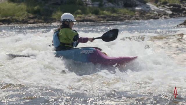 Anna Levesque Full Slice Kayaking in the Nova смотреть онлайн