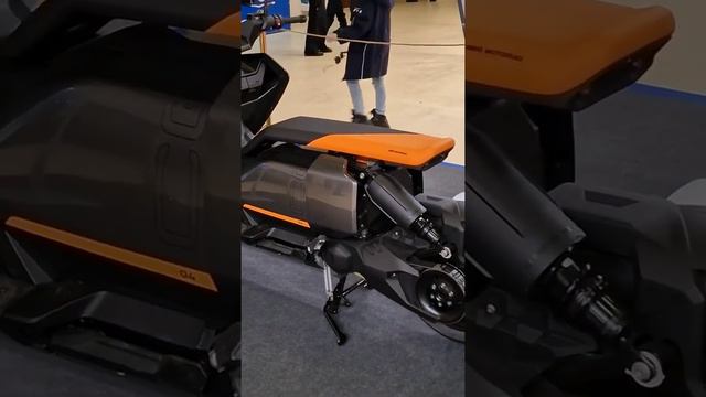 ЭЛЕКТРОСКУТЕР BMW CE 04 1100000руб смотреть онлайн