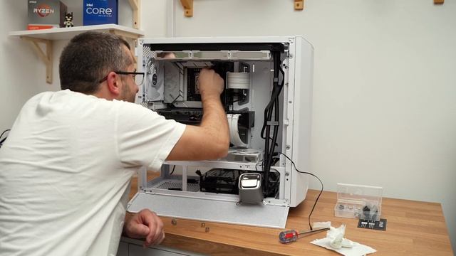 LianLi Lancool III PC Build Time Lapse смотреть онлайн