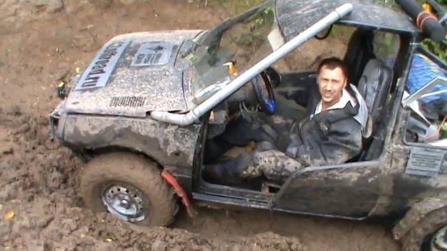 подъем в гору по раскисшей глине. Ракета уаз смотреть онлайн