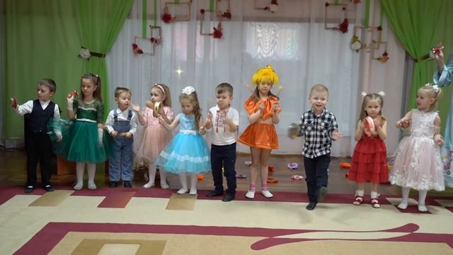 Свято 8 Березня в дитячому садочку | 2021 смотреть онлайн