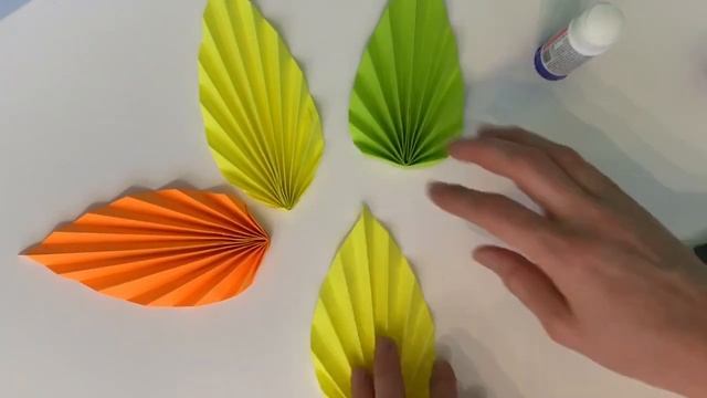 Листики из бумаги. Осенний декор своими руками. смотреть онлайн