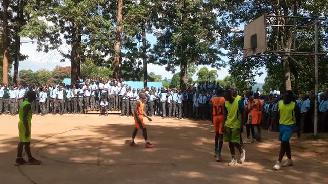 Nyansiongo boys beat Nyambaria 33-18 in boys Nyamira County Basketball final group match смотреть онлайн