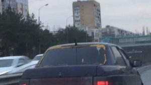 Закрепляем  заднее стекло машины на  монтажную пену ??