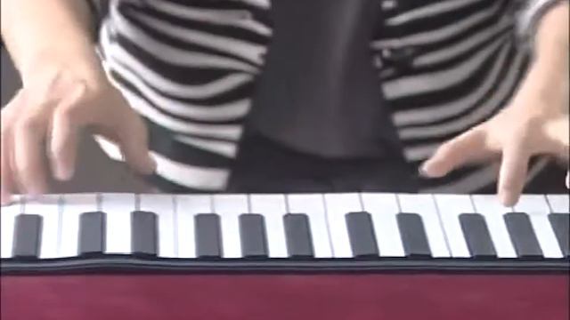 Iword S2018 61 Key Roll Up Piano with Speaker Battery Operated For Students смотреть онлайн