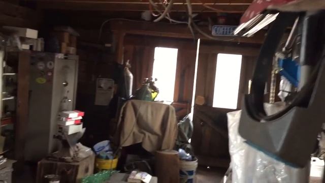 Abandoned House with Shed Full of Tools That Make Bullets Dangerous смотреть онлайн