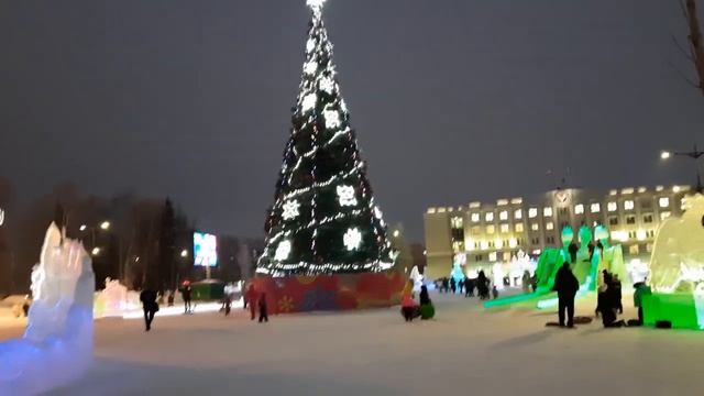 ледяной_городок #City_of_ice #ижевск #новыйгод #2023 #лед #newyear2023 #shorts #площади смотреть онлайн