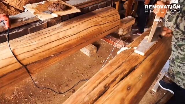 Overcoming fear, the man 100 days to renovate the old wooden haunted house. смотреть онлайн