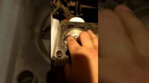 болтаются поршни в цилиндре