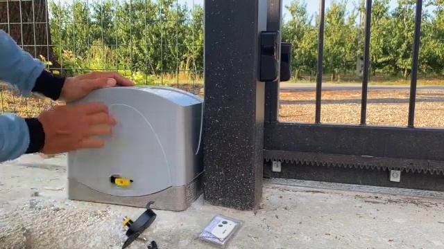 Sblocco cancello scorrevole Elvox automazioni смотреть онлайн