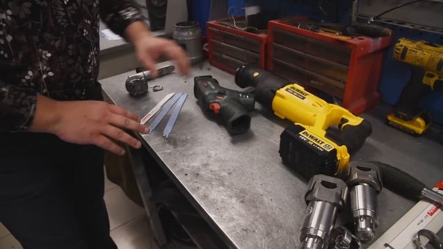 Угон суперсаблей. Тест замков рулевого вала Гарант и Перехват. смотреть онлайн