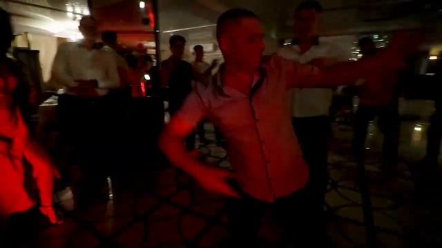 Потрясающий семейный свадебный ужин Алины и Кирилла 22.05.21 смотреть онлайн