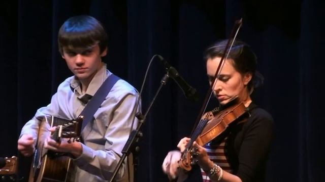 The Tuttles with A.J. Lee + Brittany Haas, A Few Old Memories by Hazel Dickens смотреть онлайн