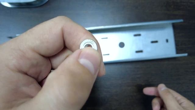 Крепление лотка к потолку – Инструкция смотреть онлайн