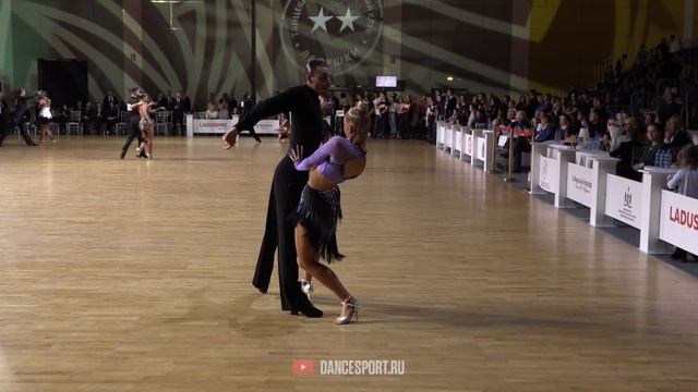 Kurennoy Alexander - Zavyalova Ksenia | Rumba | Siberian Marathon 2020 смотреть онлайн