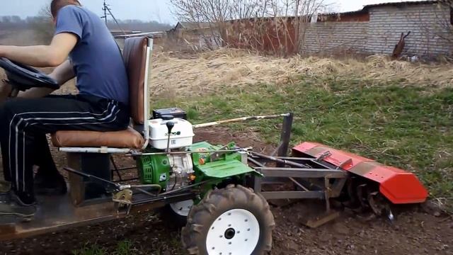 АКТИВНАЯ ФРЕЗА НА МИНИТРАКТОР. ФРЕЗИРОВКА ПОЧВЫ.mp4 смотреть онлайн