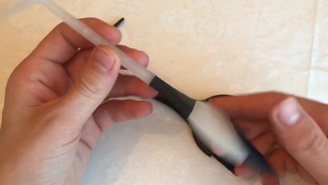 Кисть для окрашивания корней от Wella Professional смотреть онлайн