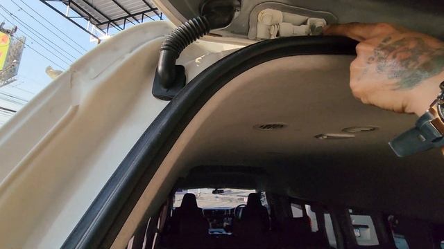 #รถตู้toyota commuter 3.0ปี15 จดปี16เกียร์ออโต้ ภายในเบาะ3แถวหุ่นยนต์ เบลออโต้เบส3จุด 0825104405หมั смотреть онлайн