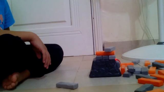 Jenga QUAKE смотреть онлайн
