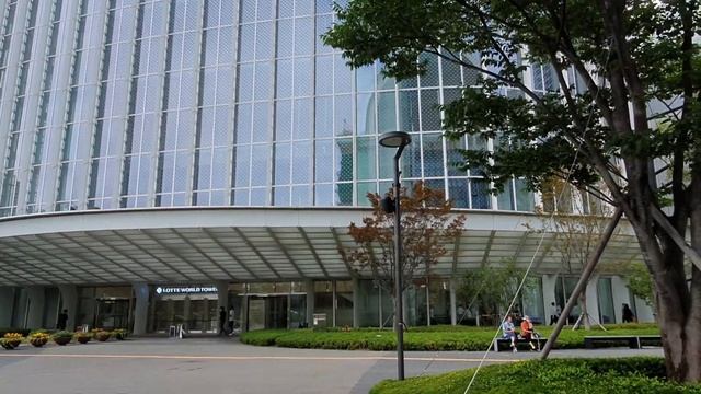 SEOUL SKY - LOTTE WORLD TOWER || views from outside & mall tour part-1 смотреть онлайн
