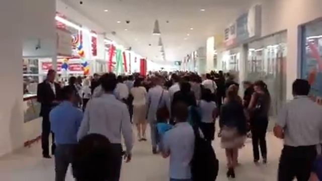 Открытие Аквамолла смотреть онлайн