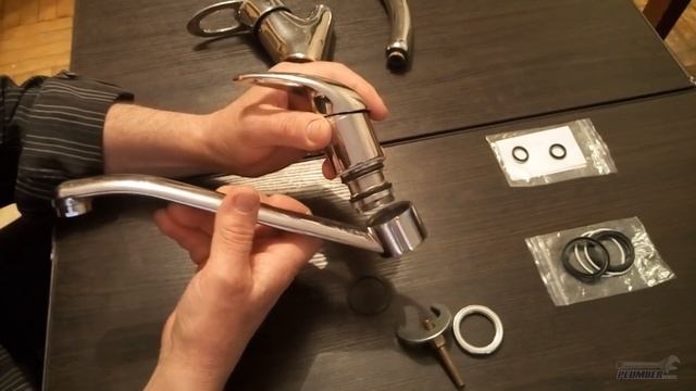 Какой выбрать смеситель для кухни? Сравнение двух типов кухонных смесителей. Рекомендации сантехник смотреть онлайн