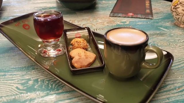 Что попробовать в Стамбуле: фисташковый кофе в кофейне Mare Mosso смотреть онлайн