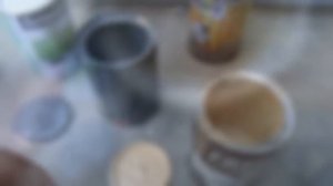 Как правильно закрыть банку с краской.