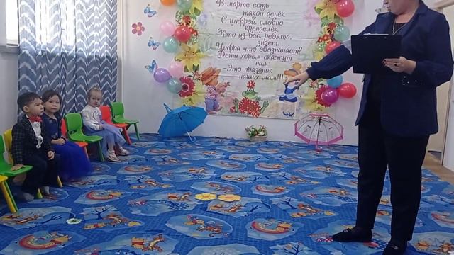 8 Марта ,утренник в Разы.центре Добруша.1 е выступление Айлин смотреть онлайн